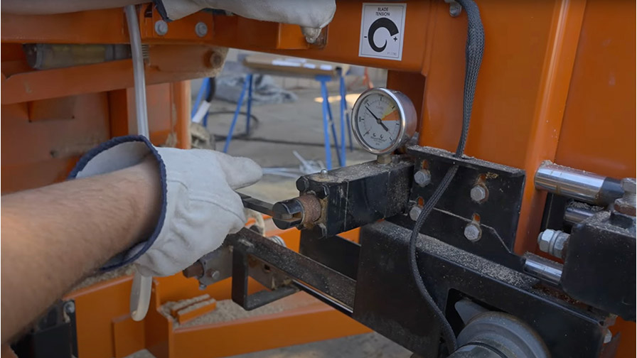 How To Change a Sawmill Blade WoodMizer USA